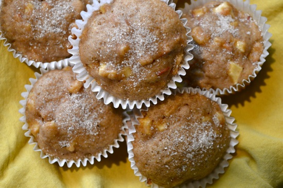 Apple Cinnamon Muffins | The Lovely Bee