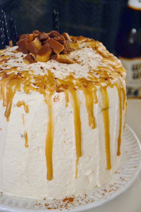 Homemade Reese's Cake // THE HIVE
